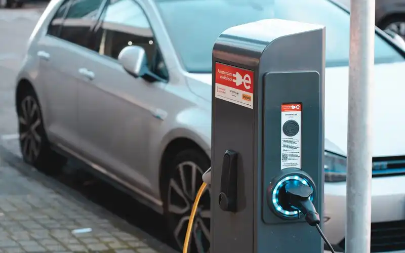How much could you save each year by switching to an electric vehicle?