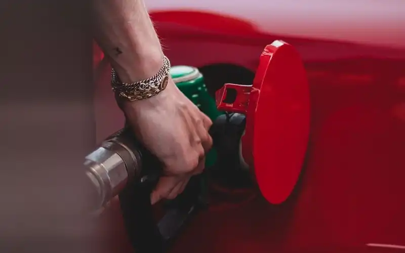 Fill up now': $1.50 fuel is coming again