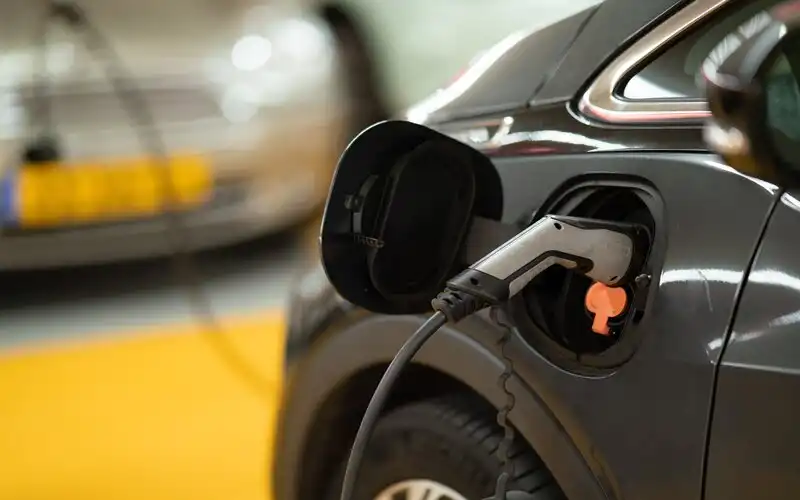 Ampol to launch 120 electric vehicle charging stations