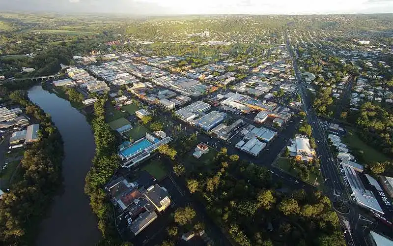 Internet banking outages amid Lismore floods highlight need for cash