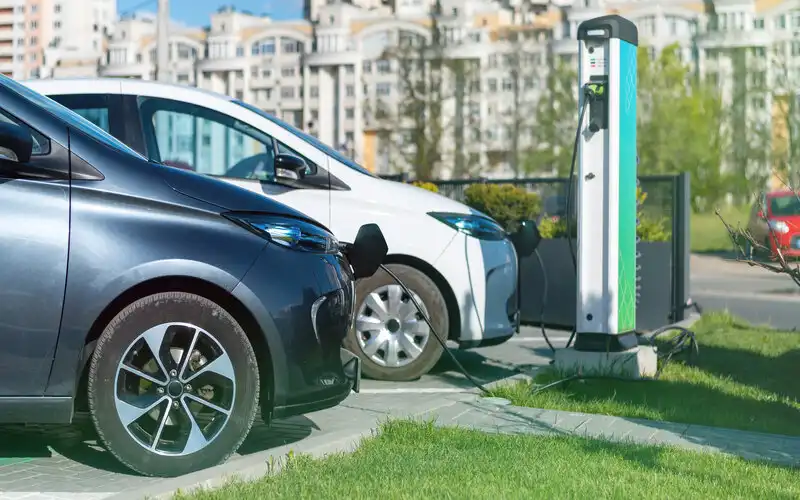 Westpac partners with Chargefox to offer free EV charging