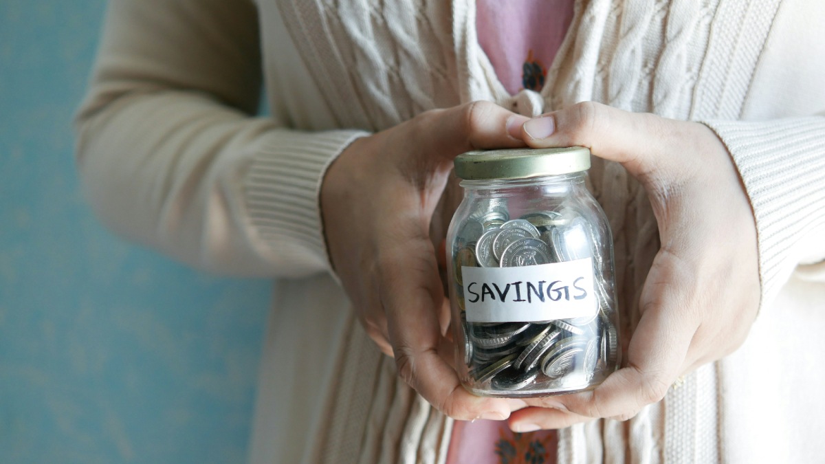 The different types of savings account interest rates