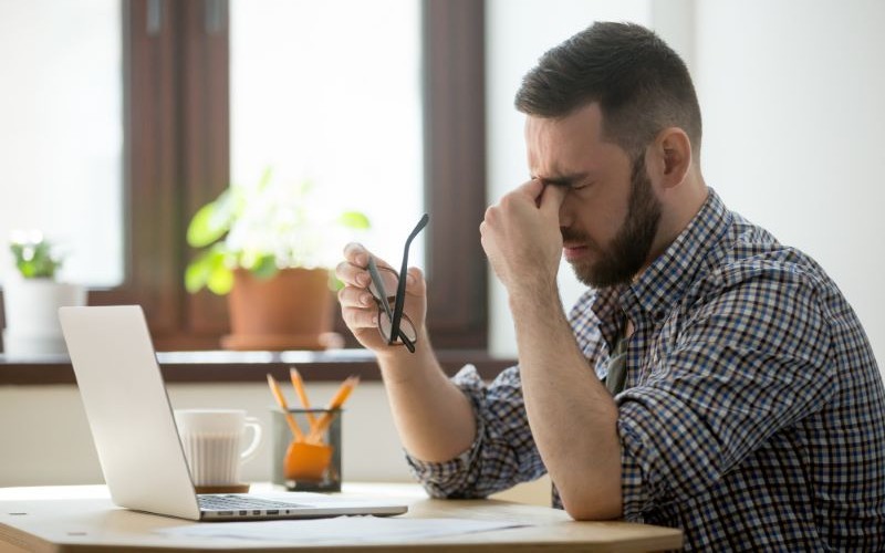 Financial pressures are 'leading cause' of elevated distress and suicide risk for Australian adults