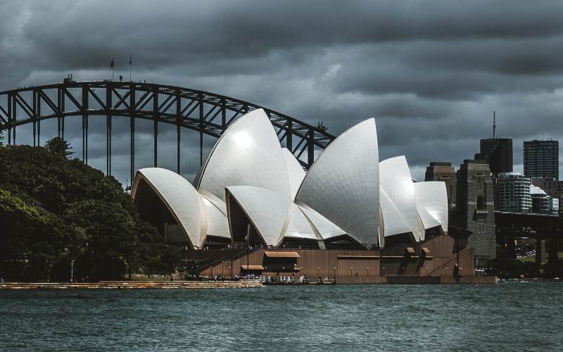 'Deep contraction' ahead for economy as Sydney COVID lockdown is extended