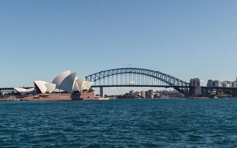 Sydneysiders loosen their purse strings after 'Freedom Day'
