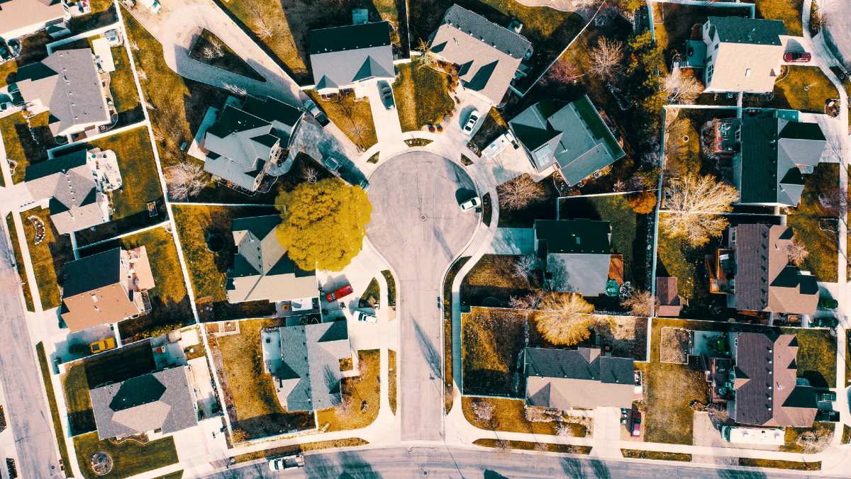 Westpac leads fixed home loan rates lower