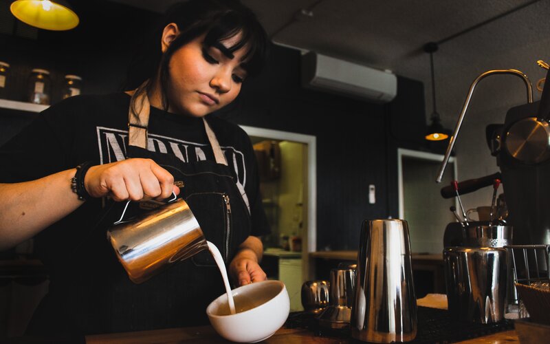 Aussie workers battle against near-10% cost-of-living jump