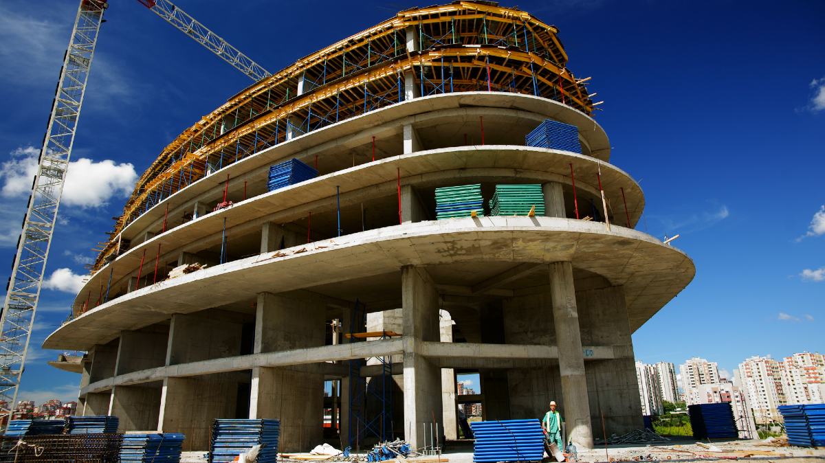 What is a commercial construction loan?