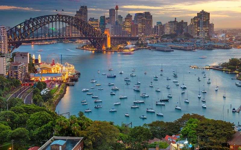 Home prices fall in Sydney, Melbourne amid tighter lending, higher mortgage rates