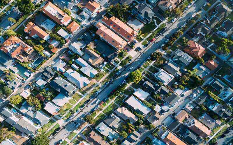 New house constructions tumble 39% from mid-pandemic peak