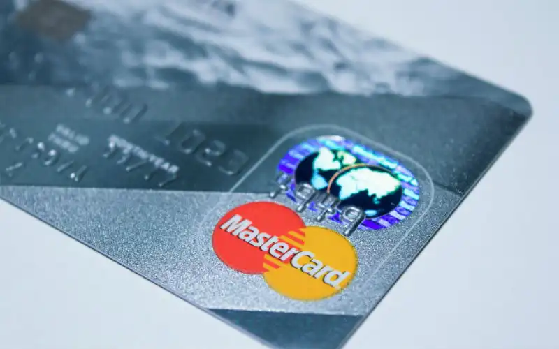 Debit cards still king, but Aussies want more ways to pay