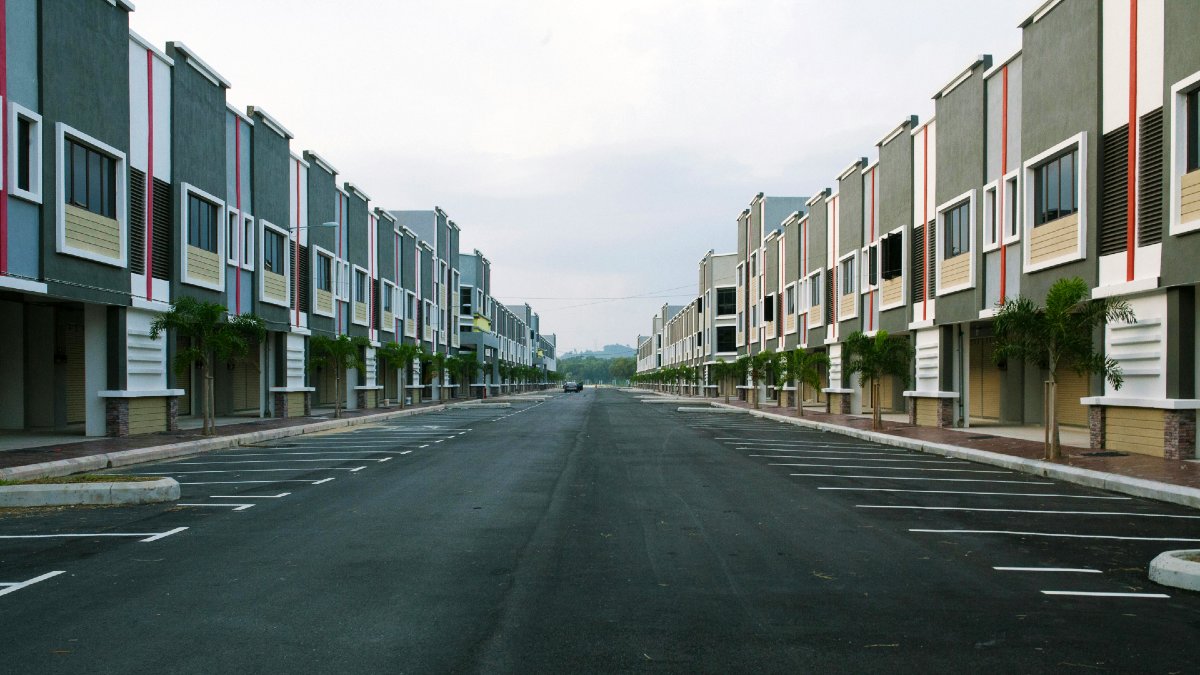 Housing market resilience tested as the nation waits for rate cuts