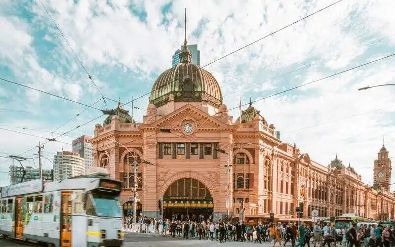 Melbourne lockdown to send population and property prices plummeting