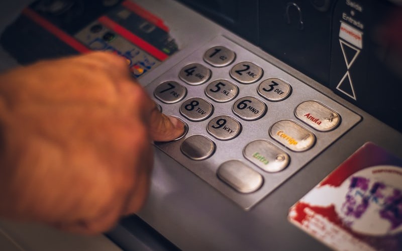 Big four banks improve image through pandemic, still lag behind challengers