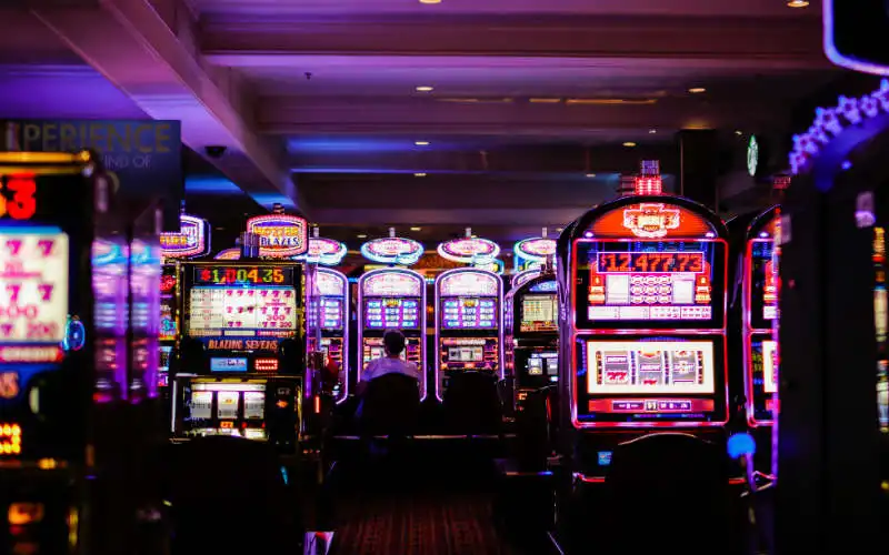 Australians lose $25 billion on gambling in one year