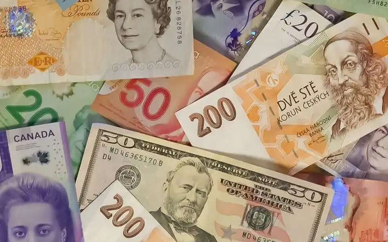 Borders are open, here's how to find a good deal on foreign currency