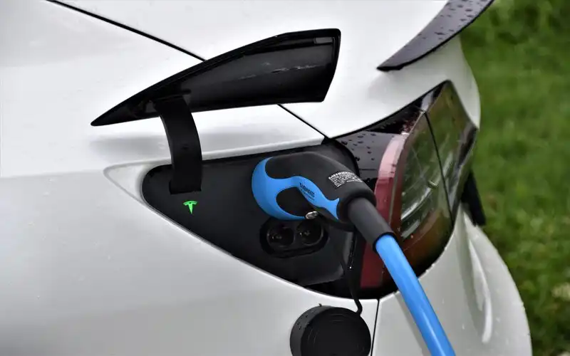 ACT Government offers free rego, interest-free loans for electric vehicles and appliances