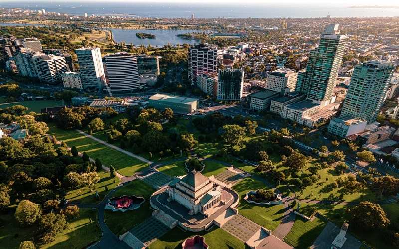 Melbourne and Canberra median house prices exceed $1 million