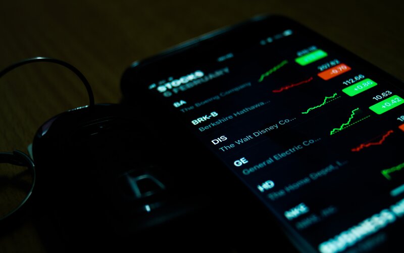 Guide to CommSec Pocket, the micro-investing app from Commbank