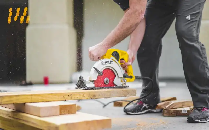 Outraged': How HomeBuilder has failed this rural Aussie couple