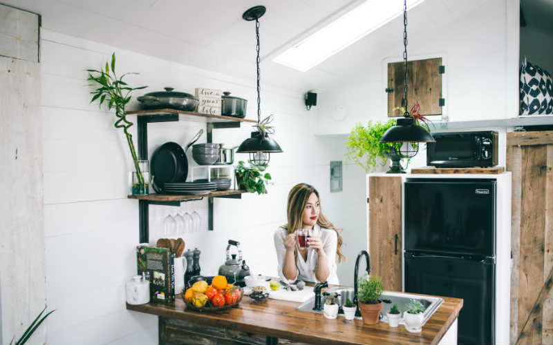 millennials save money
