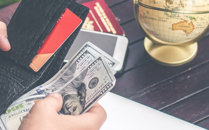 millennials save money